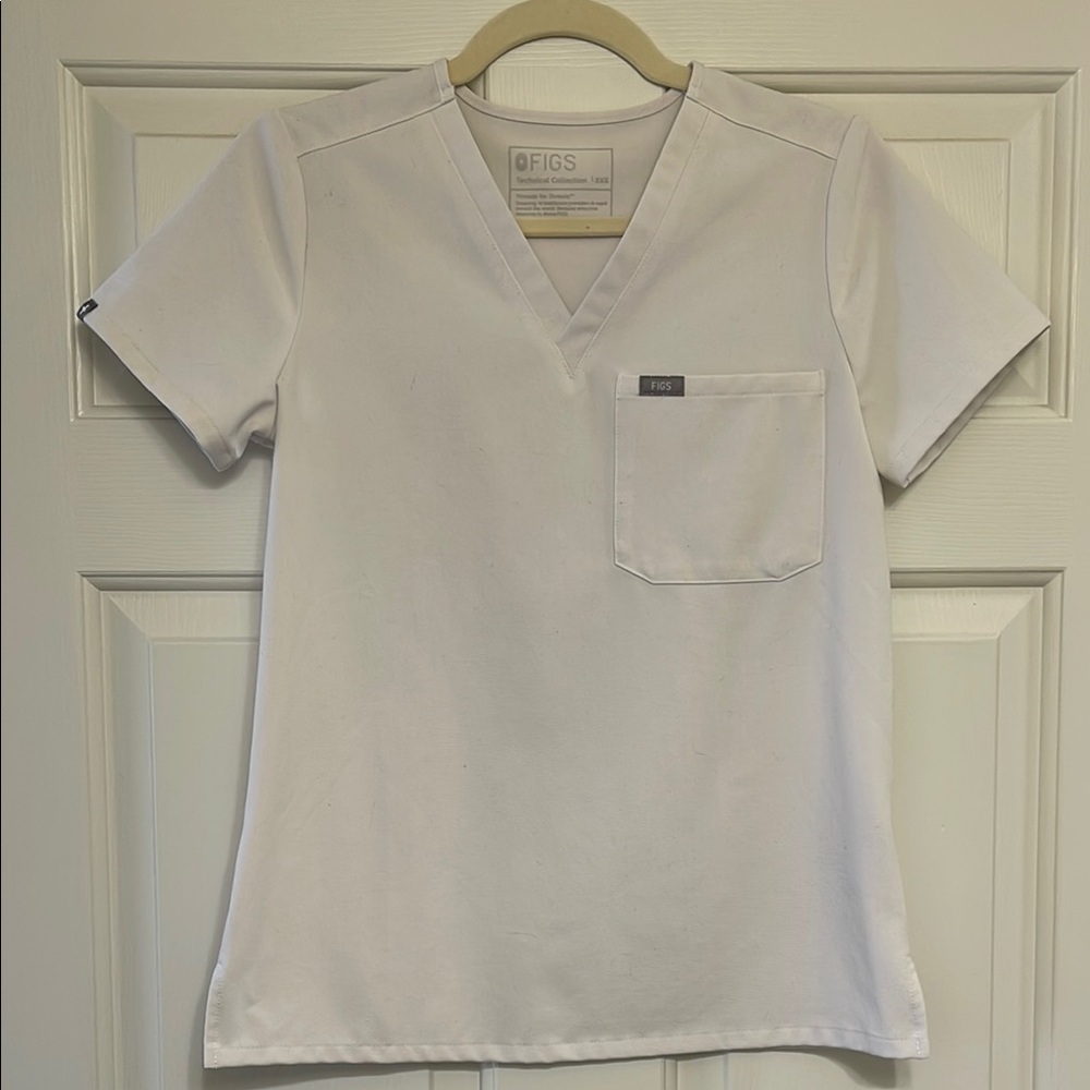 Figs White Short Sleeve Tee V-Neck